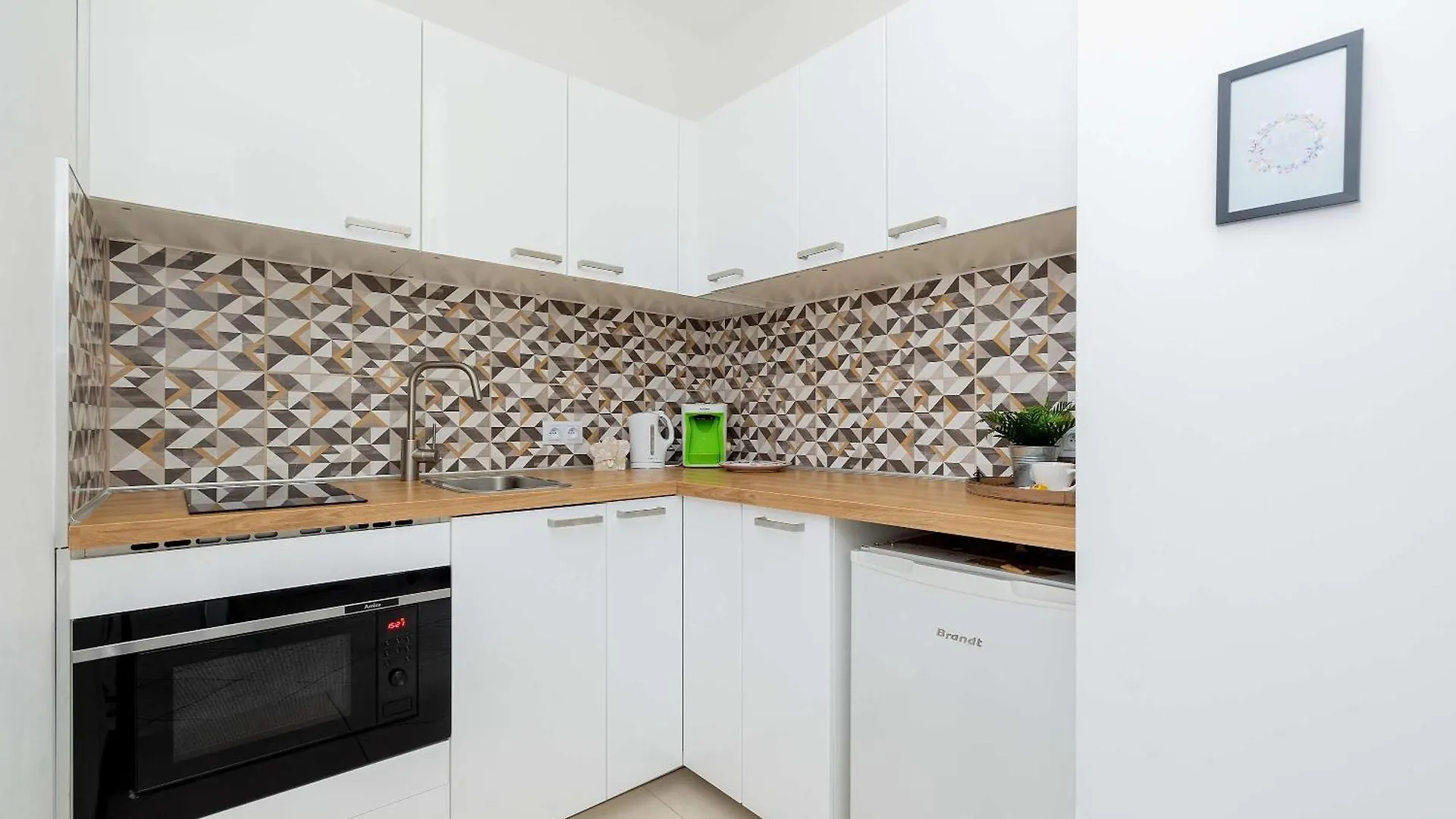 Spacious Villa Tarsis Studio In Kolobrzeg By Noclegi Renters Apartment