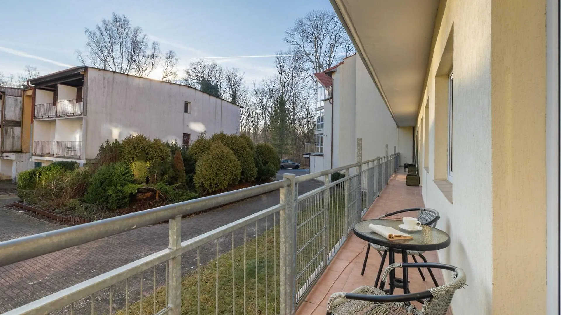 Spacious Villa Tarsis Studio In Kolobrzeg By Noclegi Renters شقة